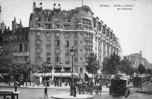 Retour des Déportés à l&#39;hôtel Lutetia